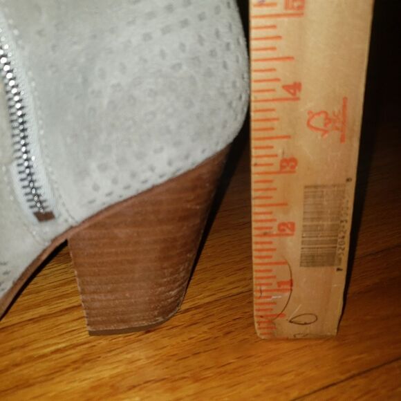 Rag & Bone gray leather booties - Picture 4 of 9